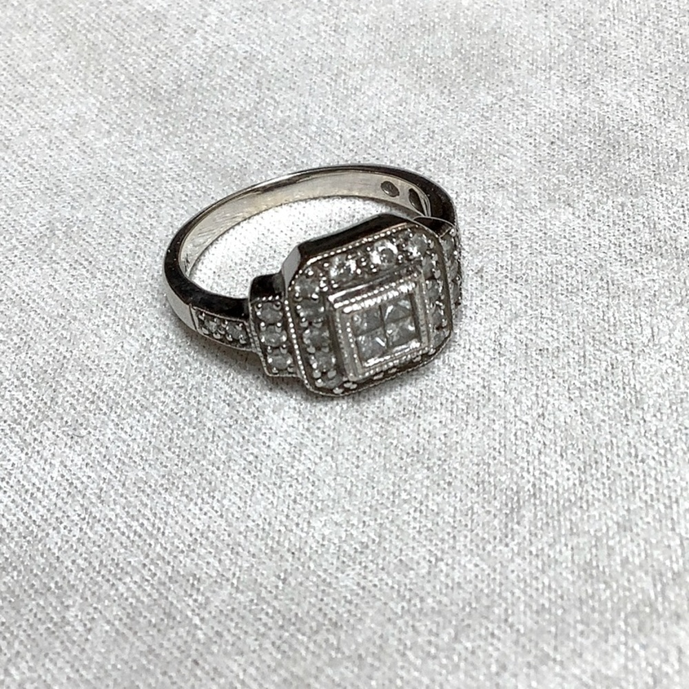 😍14 Kt White Gold Vintage Style Diamond Ring Size 6😍